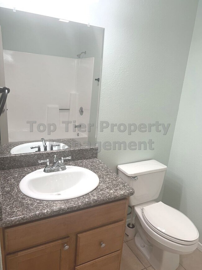 Building Photo - Spacious 2 Bed / 2 Bath Condo Near SDSU – ...