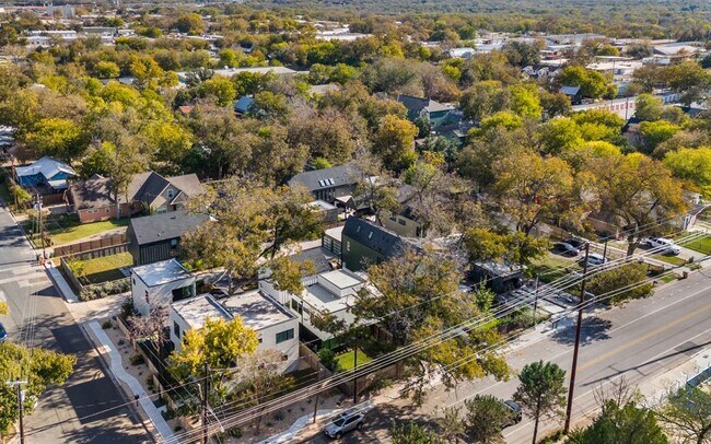 Building Photo - 631 Tillery St
