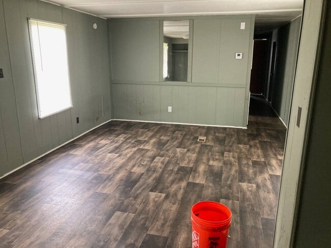 Building Photo - 132 Gantt Rd