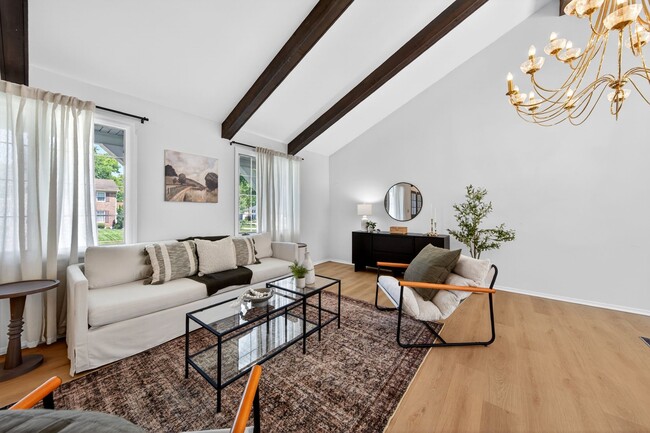 Building Photo - 2019 Cedarmill Dr