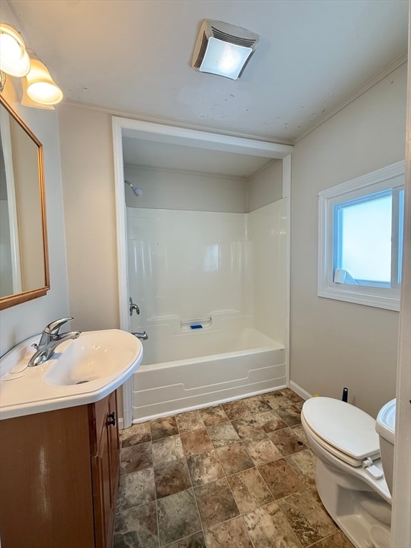 Building Photo - 33 N Sullivan Rd