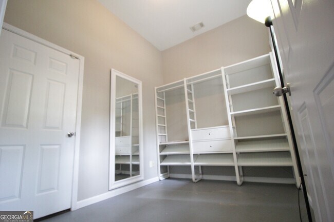 Building Photo - 1258 DeKalb Ave NE