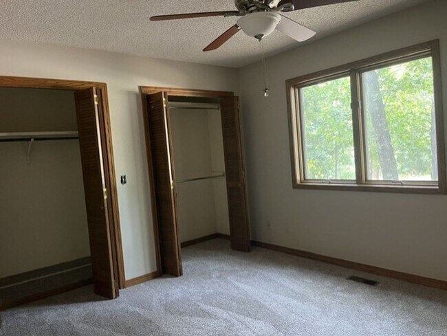 Building Photo - 1 Curry Ln