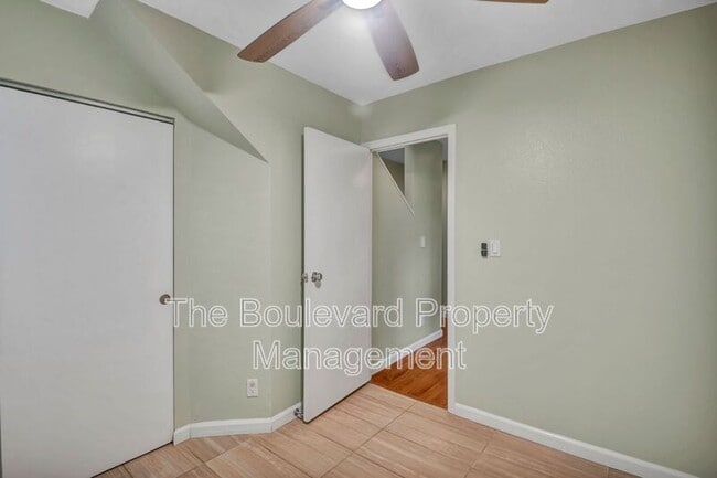 Building Photo - 157 Kahako St