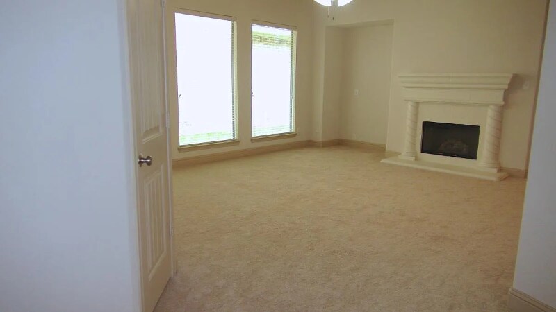 Building Photo - 6783 San Fernando