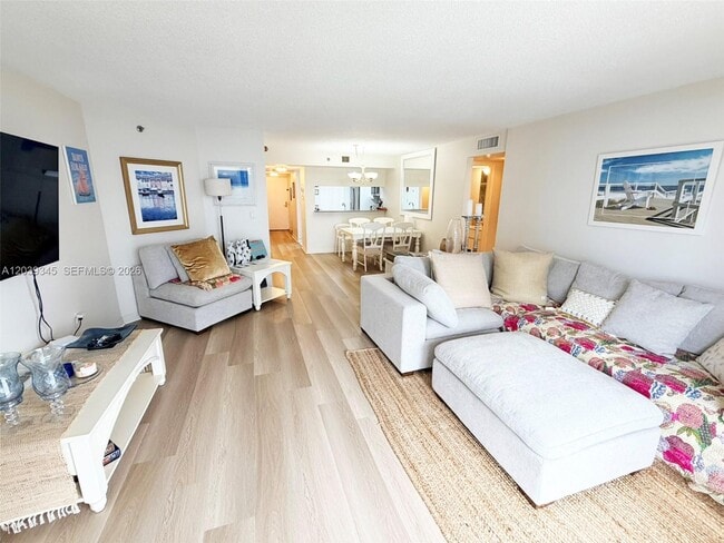Building Photo - 5757 Collins Ave