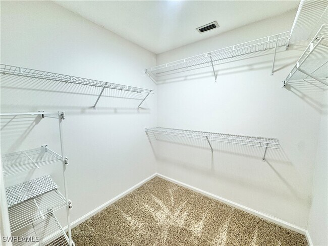 Building Photo - 5851 Cobblestone Ln