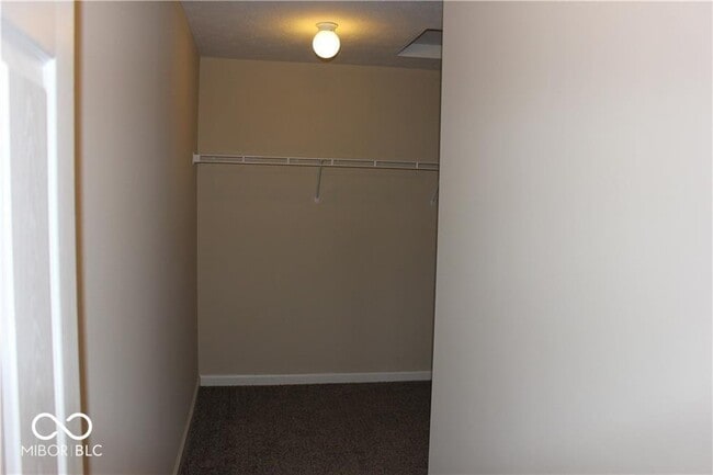 Building Photo - 13370 White Granite Dr
