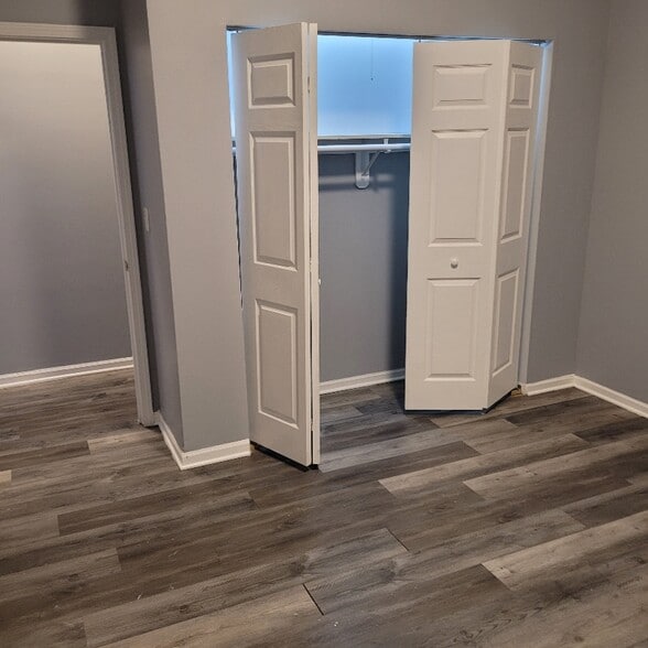 Building Photo - 11611 S Vincennes Ave