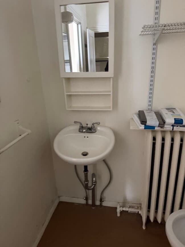 Building Photo - 1830 Perkiomen Ave