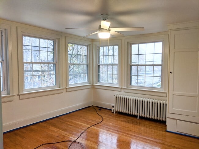 sunroom #2 - 2640 W Saint James Pky