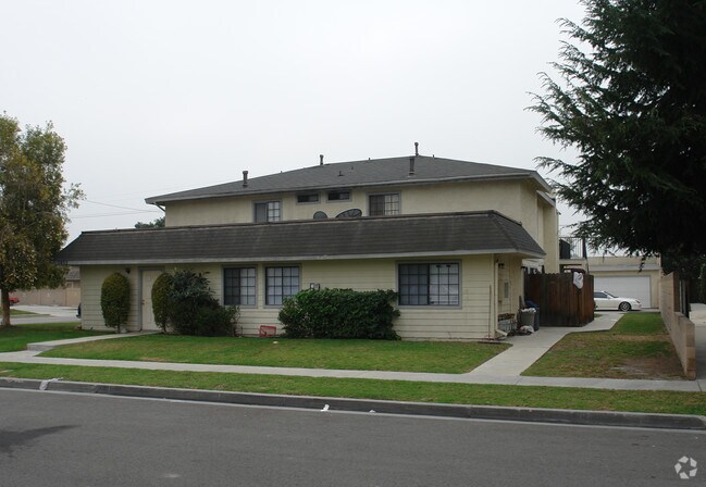 Primary Photo - 7852 15th St