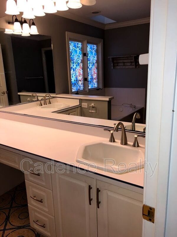 Building Photo - 1016 Creekside Ln