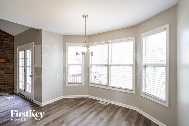 Building Photo - 3709 Meadow Ridge Ln