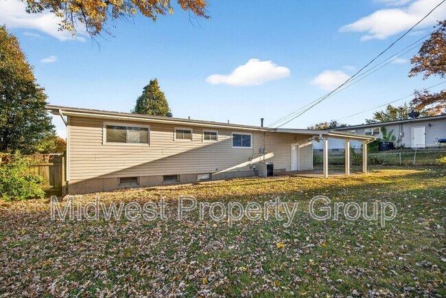 Building Photo - 1225 Night Dr