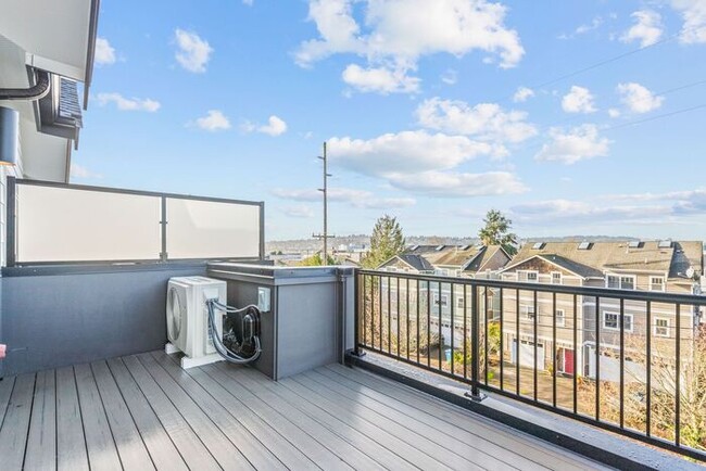 Building Photo - Stunning Brand-New Ballard Townhome with A...