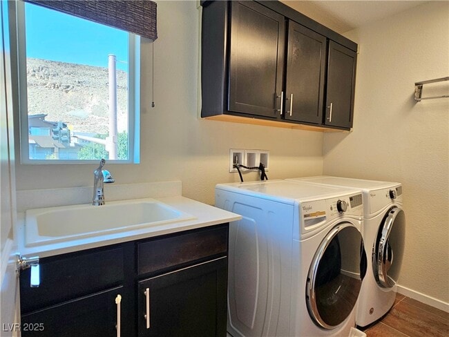 Building Photo - 7017 Pearl Hilltop Ct