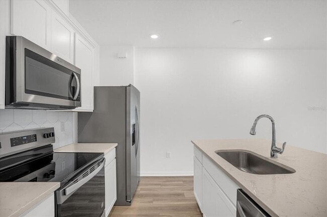 Building Photo - 11272 Blue Bay Dr