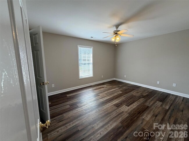 Building Photo - 505 N 1st Ave