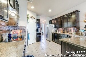 Building Photo - 10419 Avalon Ridge