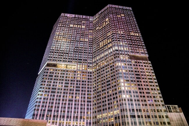 Building Photo - Waldorf Astoria Las Vegas- 1 bed .5 bath on the 39th floor!