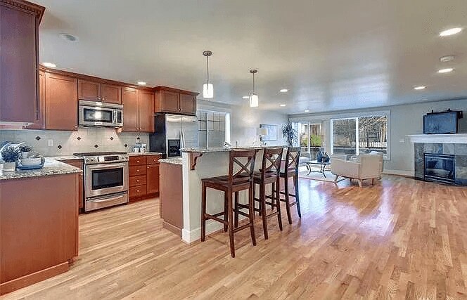 Building Photo - 217 23rd ave