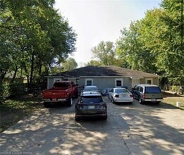 Building Photo - 605 9th St