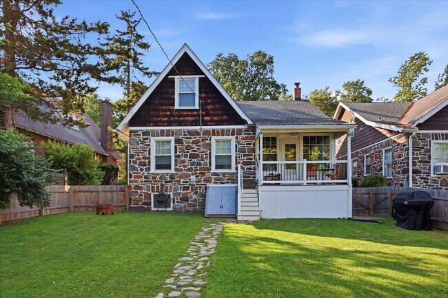 Building Photo - Exceptional West Chester Borough Rental | 4BR, 2BA SFH, Garage & Walkable Location