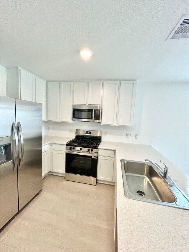 Building Photo - 2623 American Ruby Dr