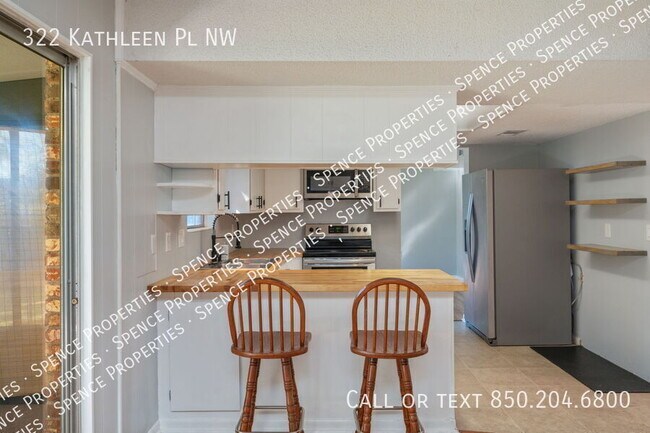 Building Photo - 322 Kathleen Pl NW