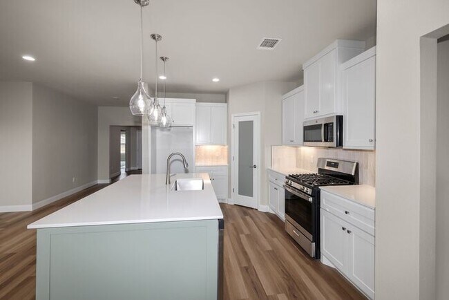 Building Photo - 4713 Scotty Dr