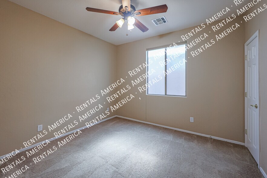 Building Photo - 3117 W Espartero Way