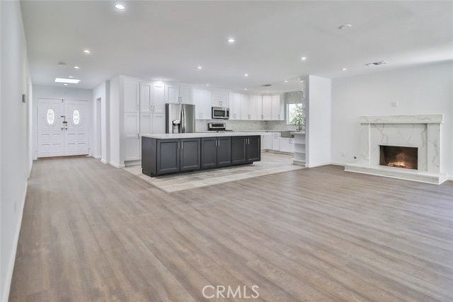 Building Photo - 14434 Greenleaf St