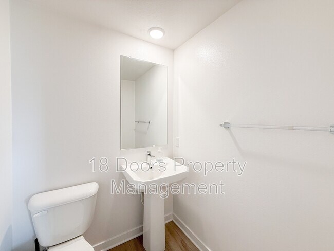 Building Photo - 10482 San Diego Mission Rd