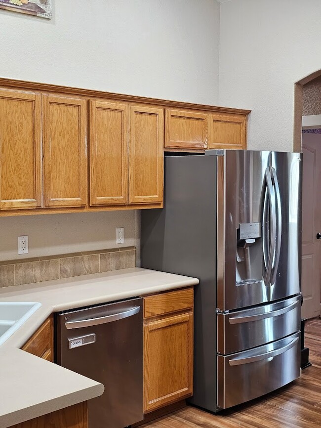 Building Photo - 978 SW Princeton Pl