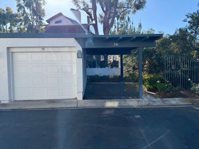 Building Photo - Very Private Carriage Unit Available Now!