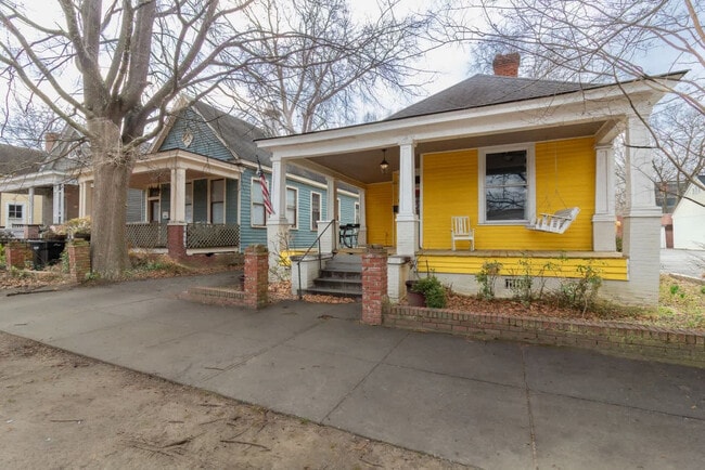 Building Photo - 737 3rd Ave