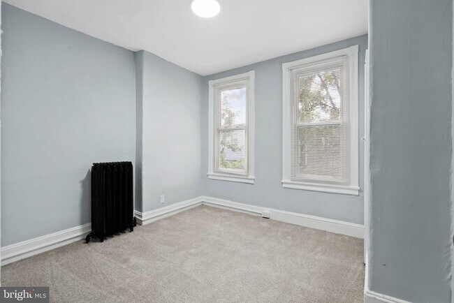 Building Photo - 4122 N 7th St