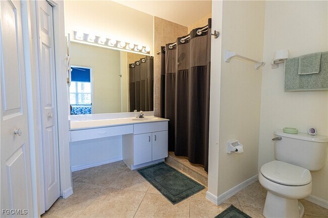 Building Photo - 12081 Summergate Cir
