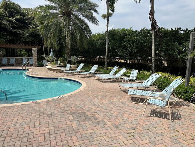 Building Photo - 13017 Riverwalk Cir S