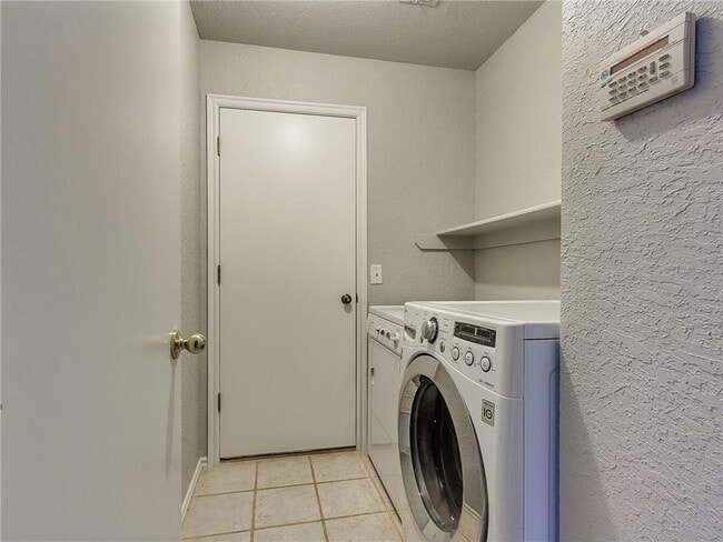 Building Photo - 16216 Seminole Dr