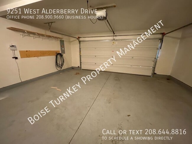 Building Photo - 9251 W Alderberry Dr