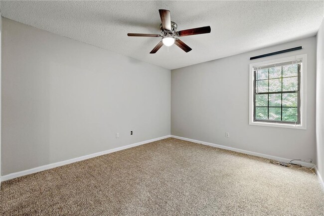 Building Photo - 3040 Sand Wedge Cir