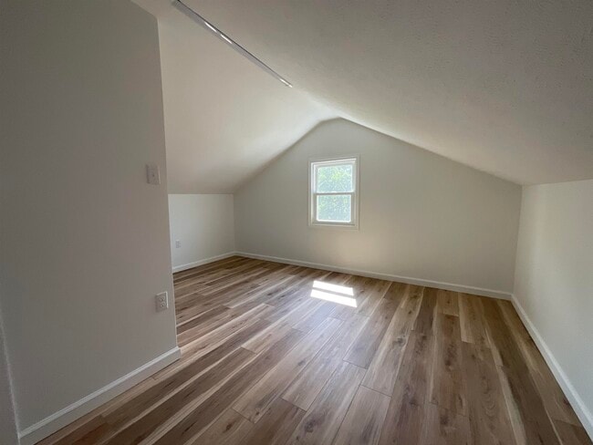 Building Photo - 1256 Arkton Rd
