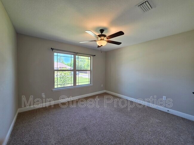 Building Photo - 8839 Longmont Way