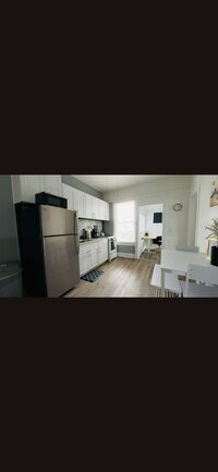 Building Photo - 608 N Nevada Ave
