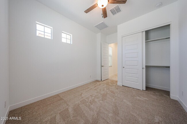 Building Photo - 25069 N 76th Dr