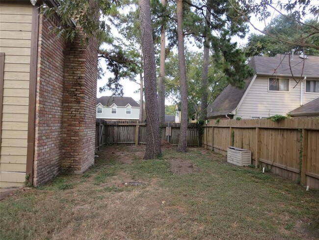 Building Photo - 15715 Gilbertyn Dr