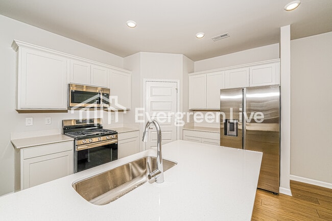 Building Photo - 308 Pond Spg Dr