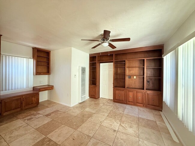 Building Photo - North Park 2/2+ Bonus room, garage and rea...